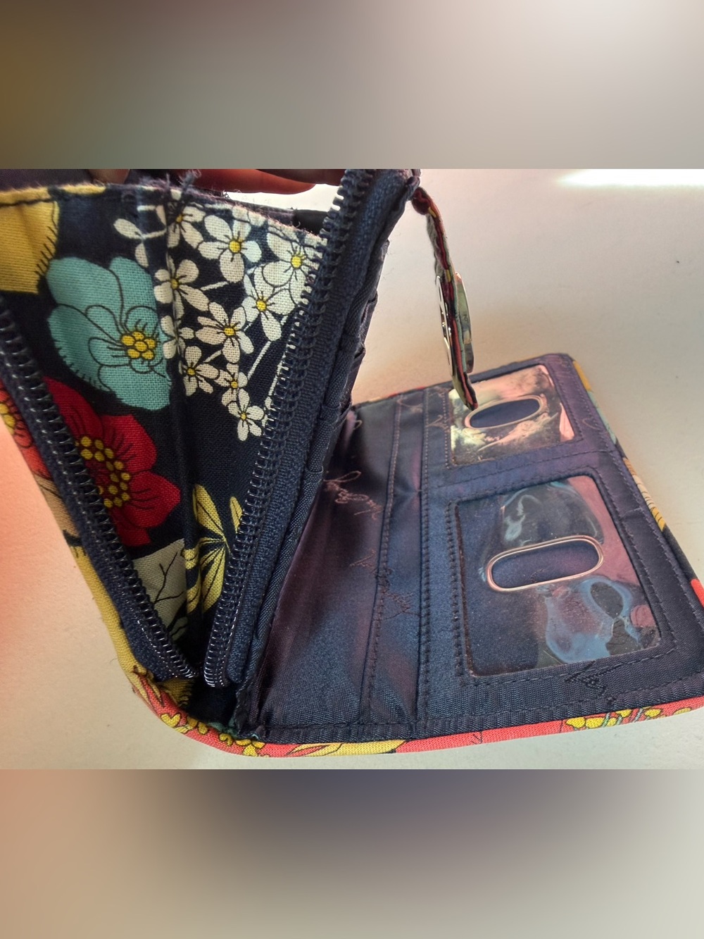 Vera Bradley Happy Snails Turnlock Credit Card  Wallet Clutch Large - Picture 8 of 16